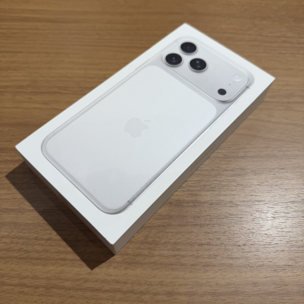 国内版SIMフリー iPhone17ProMax 512GB シルバー MFYC4J/A