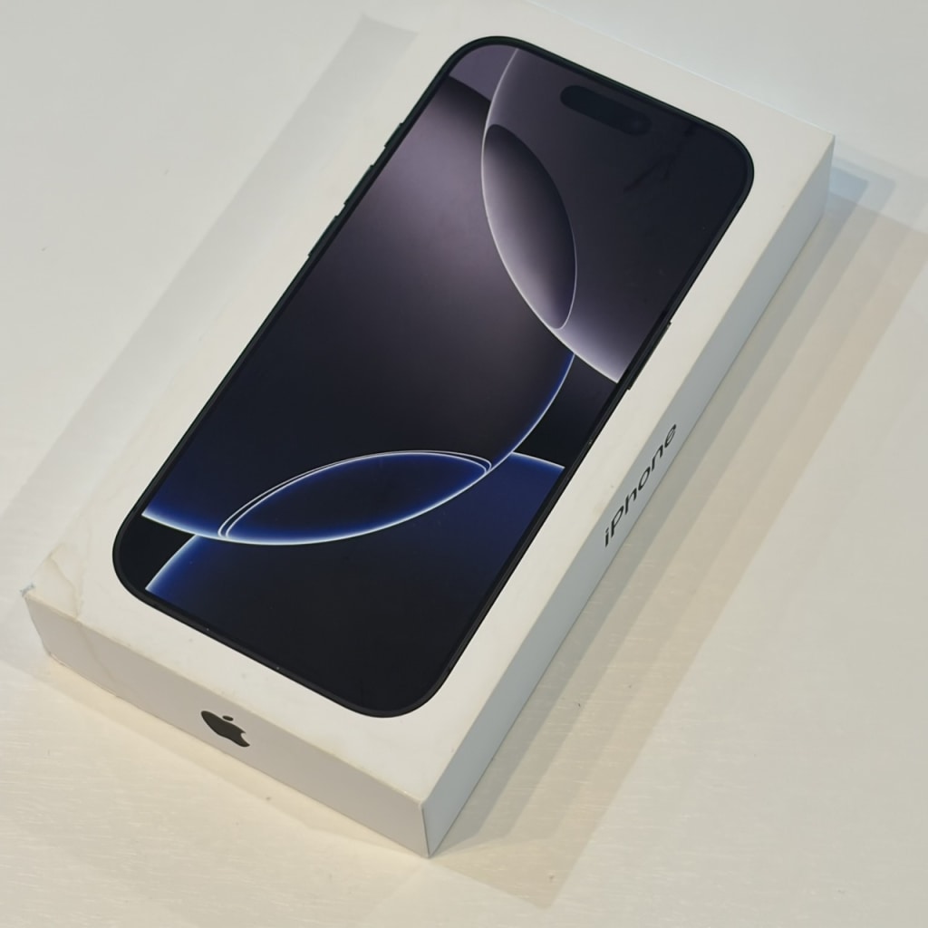 iPhone16Pro 128GB ブラックチタニウム MYMV3J/A