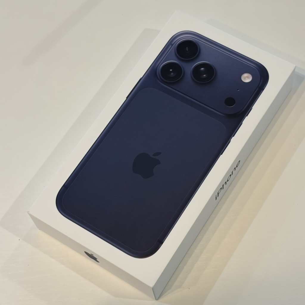 国内版SIMフリーiPhone 17 Pro 256GB ディープブルー MG874J/A