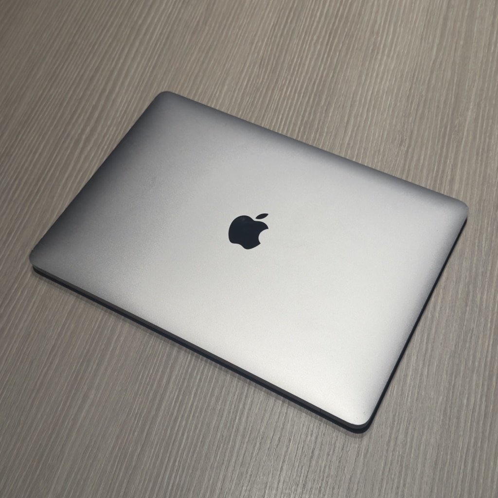 MacBookAir 13インチ 8GB 256GB スペースグレイ MGN63J/A