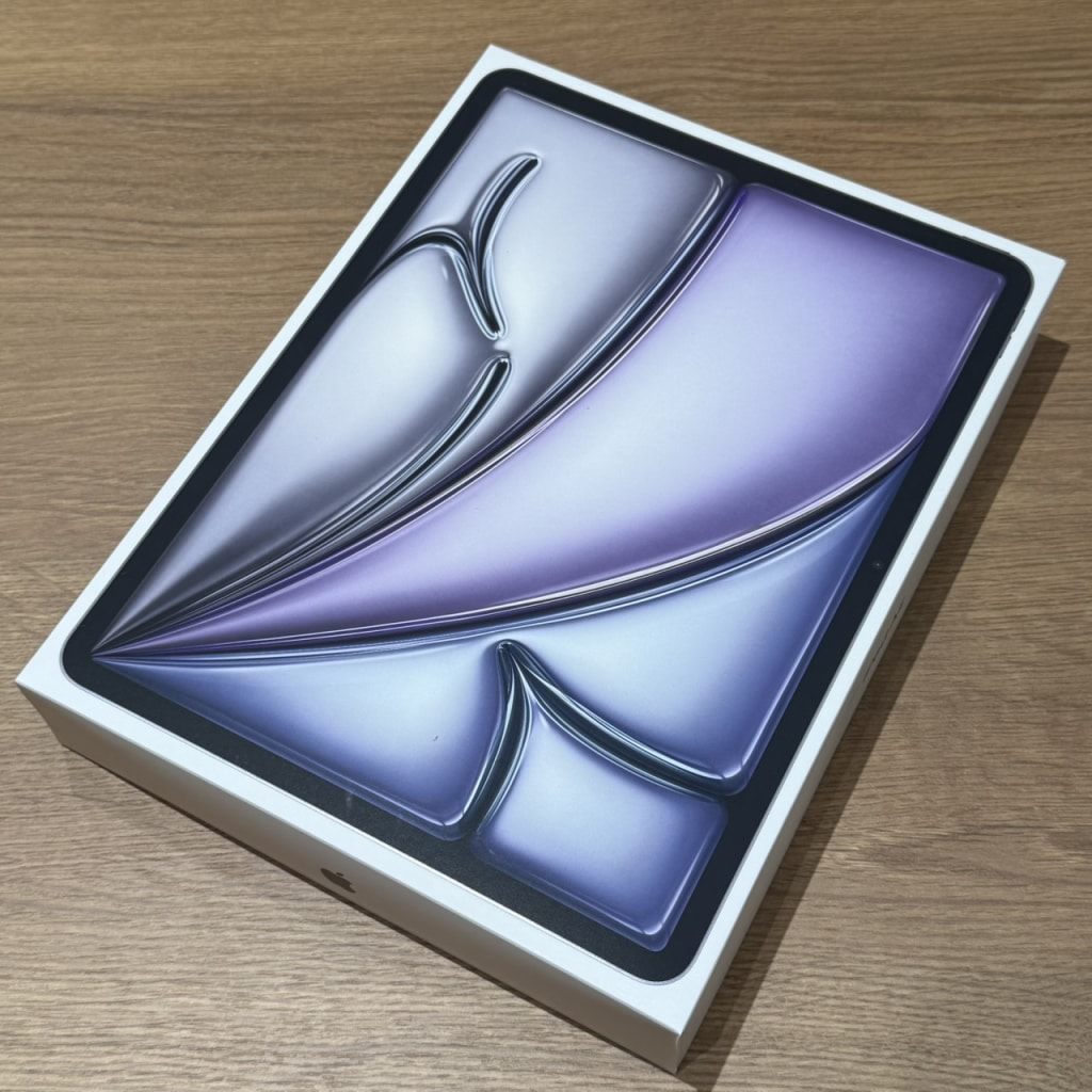 iPad Air 13インチ (M4) Wi-Fi 256GB A3461 スペースグレイ MH5U4J/A