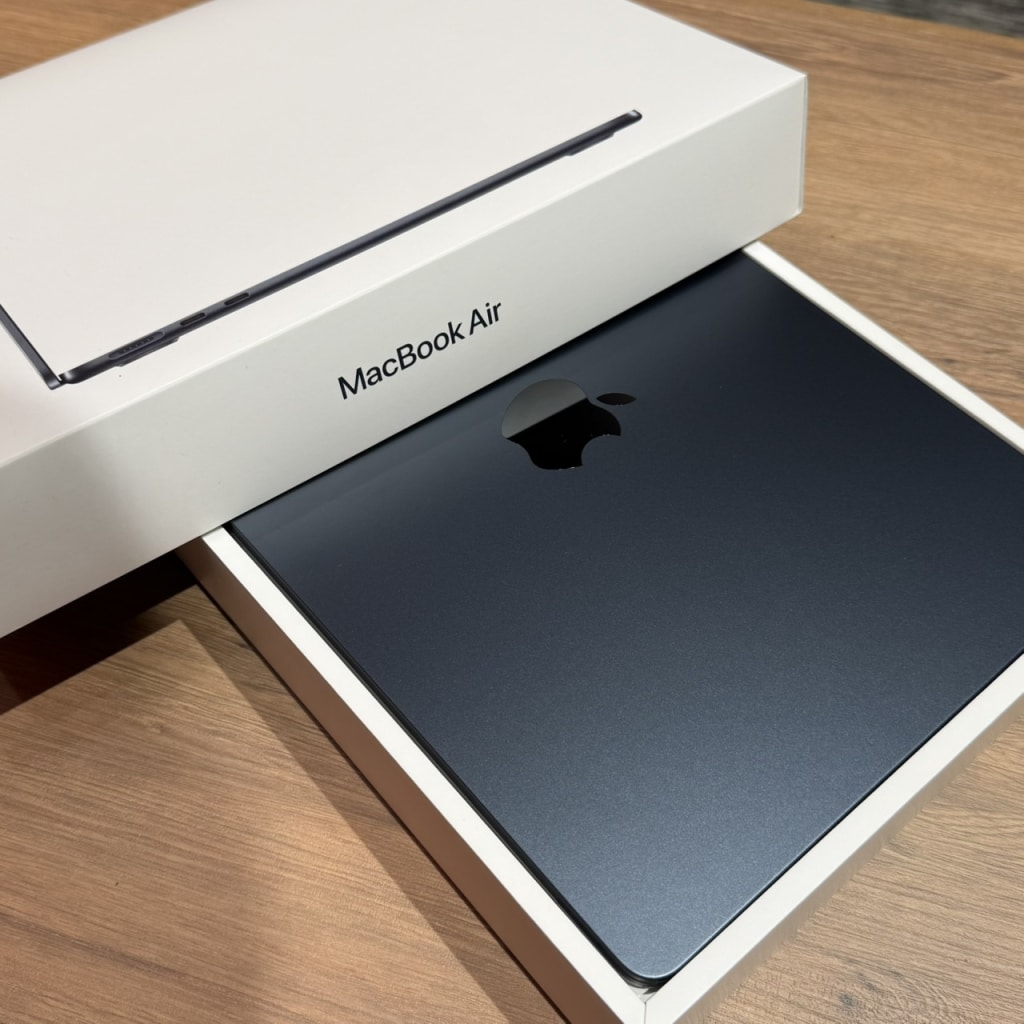 MacBook Air M2 13インチ 2022 16GB 256GB ミッドナイト MC7X4J/A