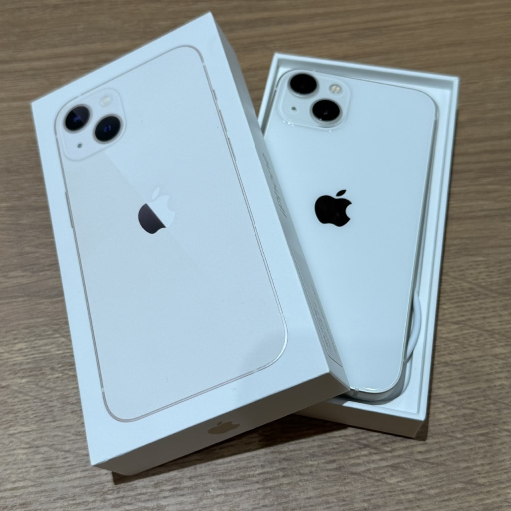 iPhone13 128GB スターライト MLND3J/A