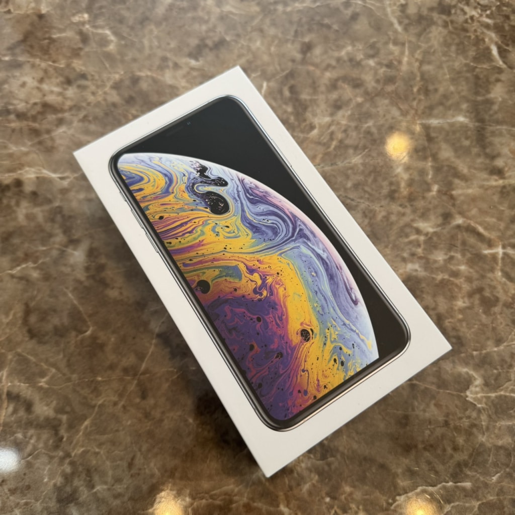 SIMロック解除(au) iPhoneXs 256GB シルバー MTE12J/A
