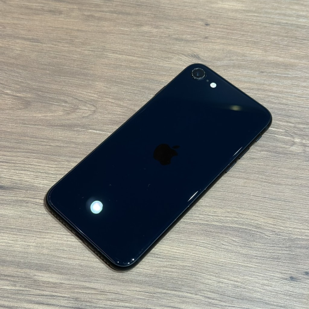 iPhoneSE3 128GB ミッドナイト MMYF3J/A