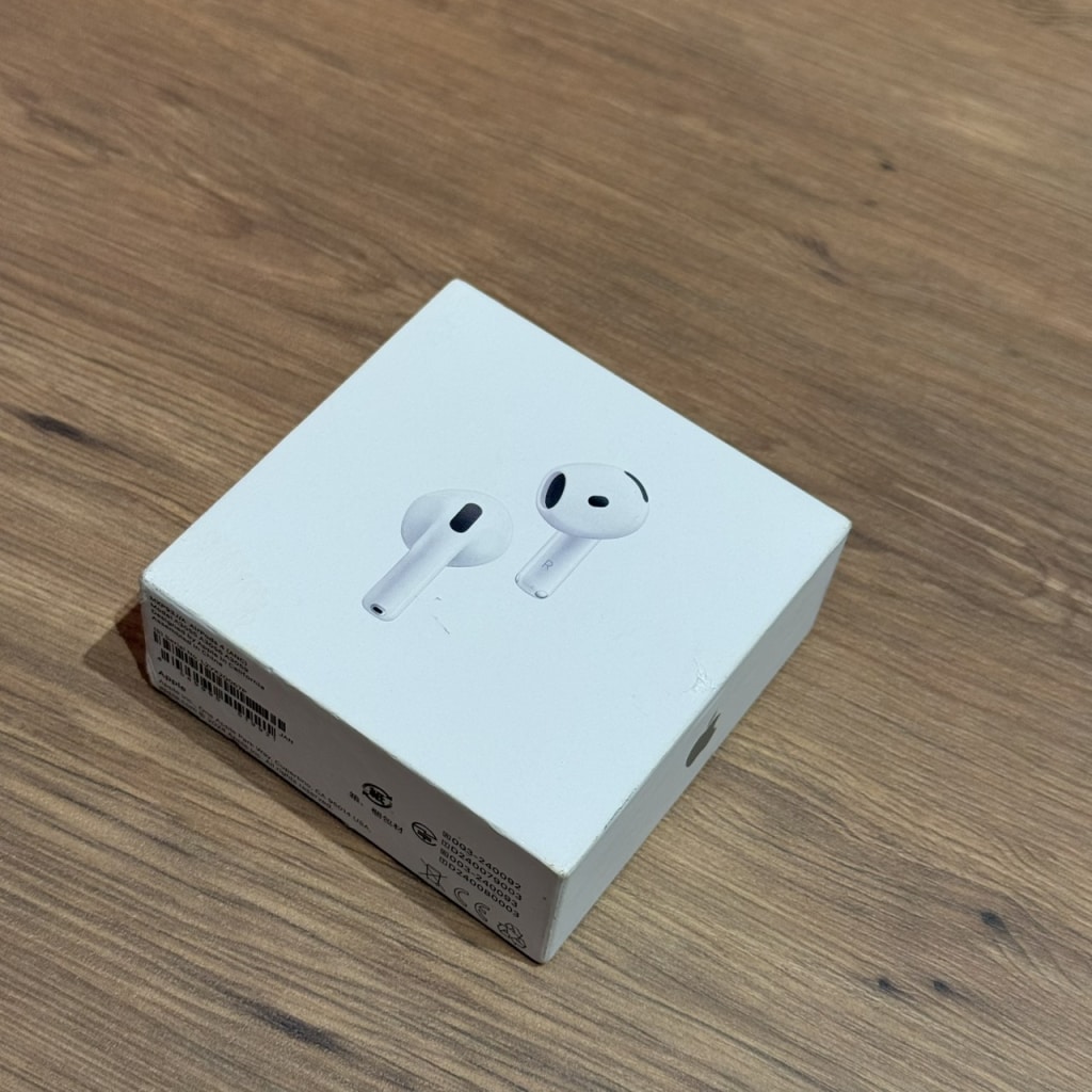 AirPods 第4世代 アクティブノイズキャンセリング搭載 MXP93J/A