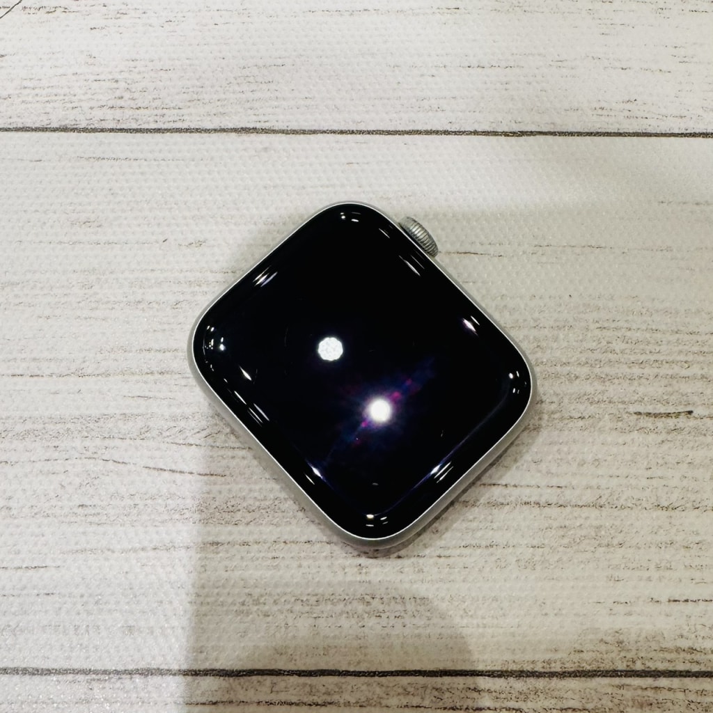 Applewatch Series6 44mm GPSモデル シルバー M00D3J/A