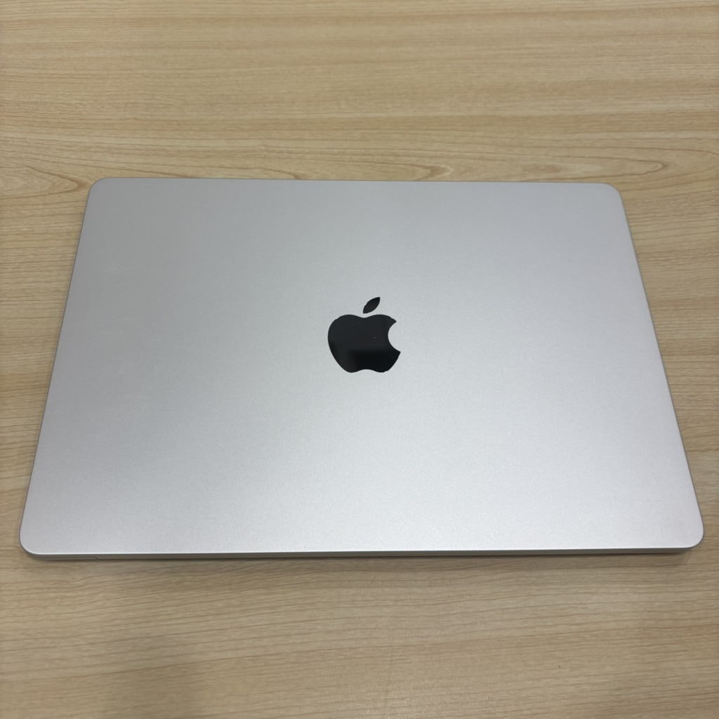 Apple MacBook Air 13インチ 2025 M4 16GB 256GB MW0W3J/A