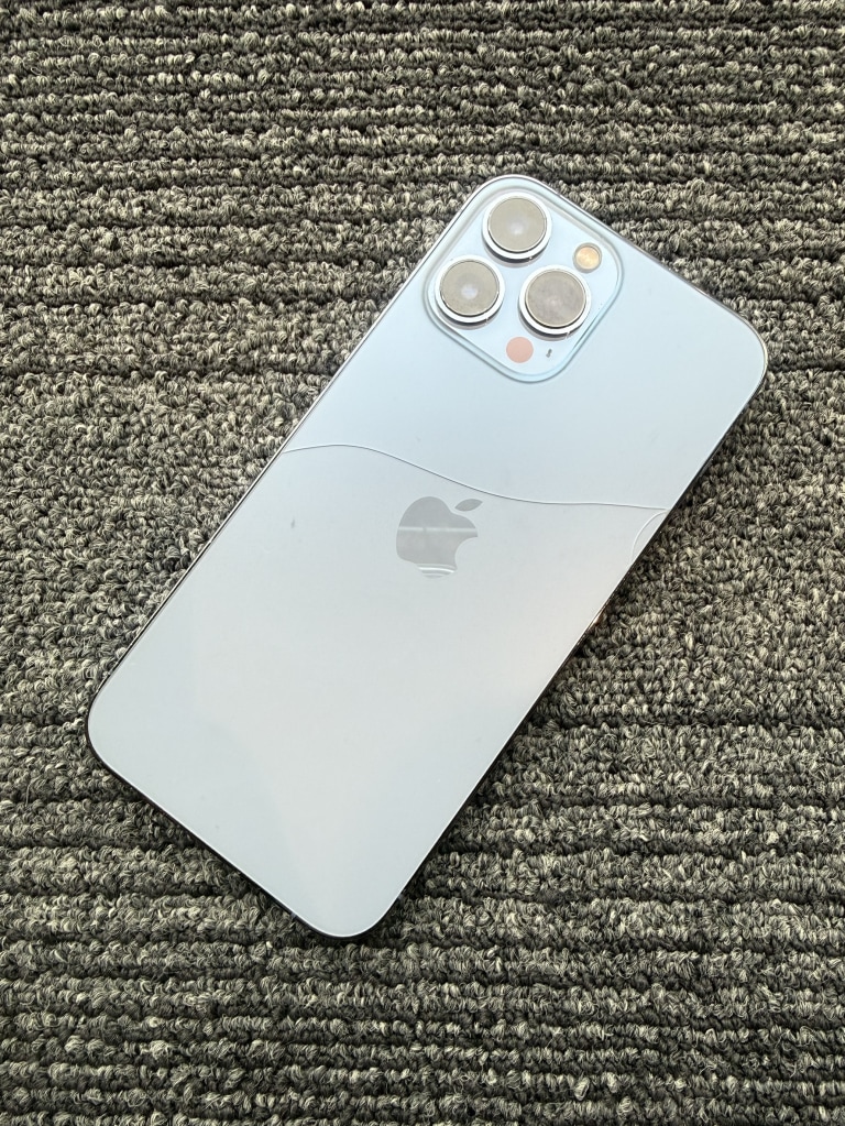 Apple iPhone13 Pro Max 256GB シエラブルー MLJD3J/A
