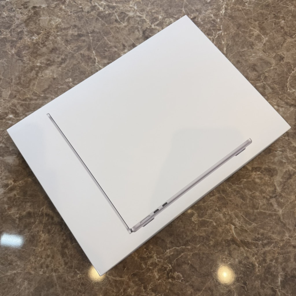 MacBook Air 13インチ M5 2026 16GB 512GB シルバー MDH74J/A