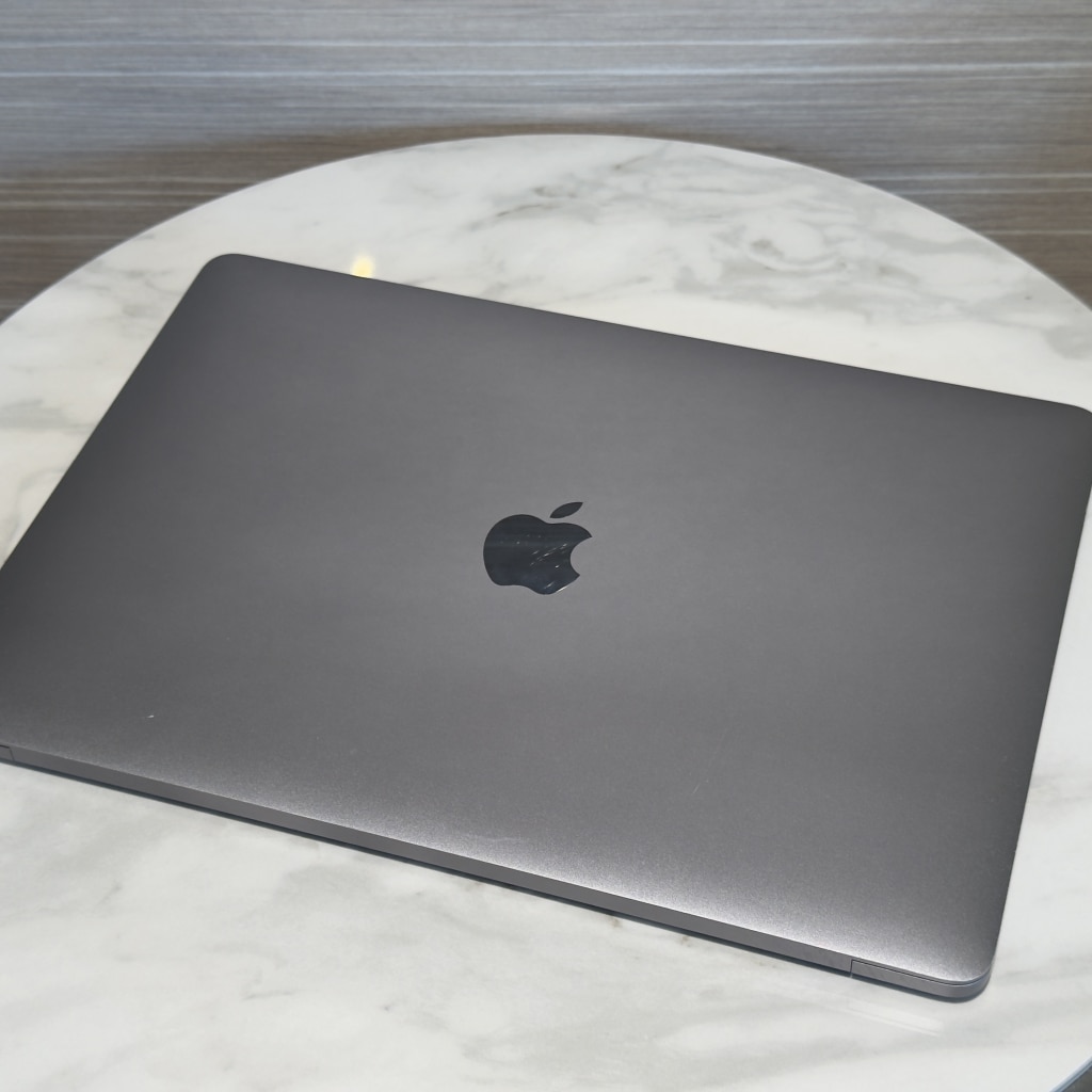 Apple   MacBook Pro M1 2020 13インチ 16GB 256GB