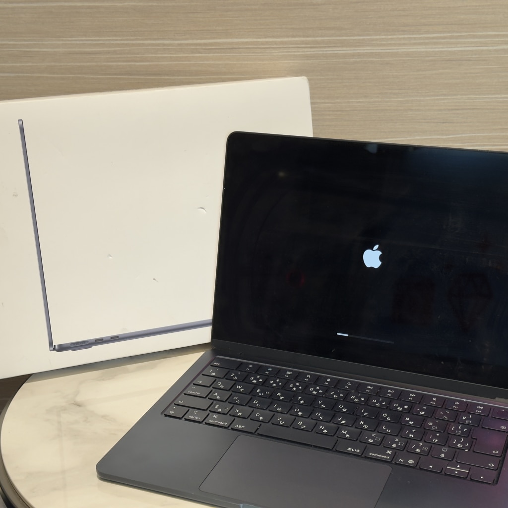 Apple Macbook Air 13インチ M4 2025 メモリ16GB SSD512GB MW123J/A