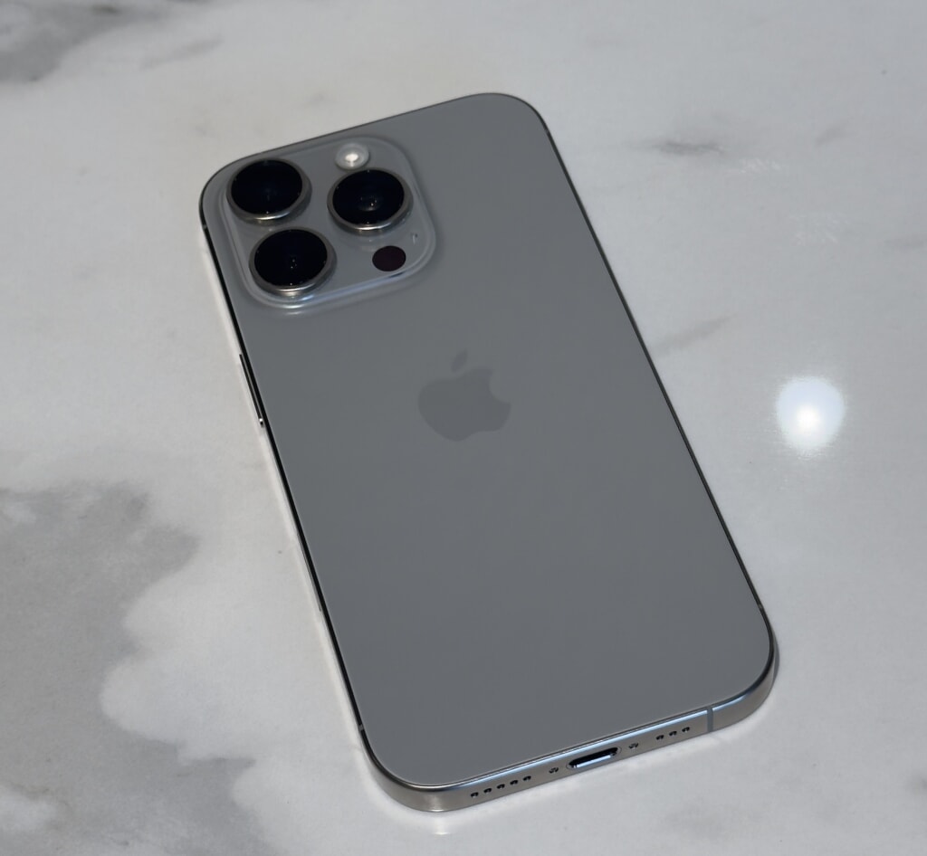 Apple iPhone16Pro 128GB ナチュラルチタニウム MYMY3J/A