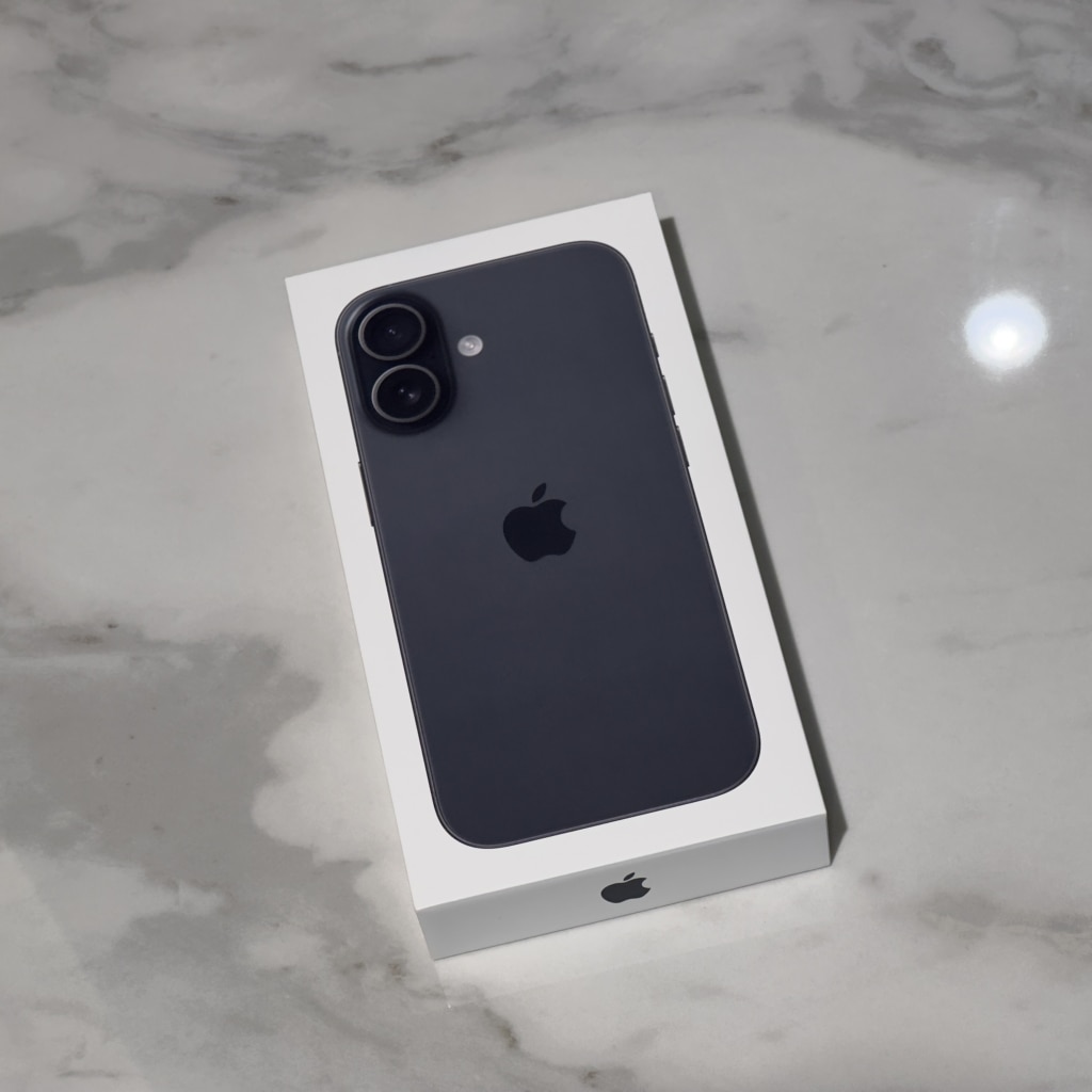Apple iPhone17 256GB ブラック MG674J/A
