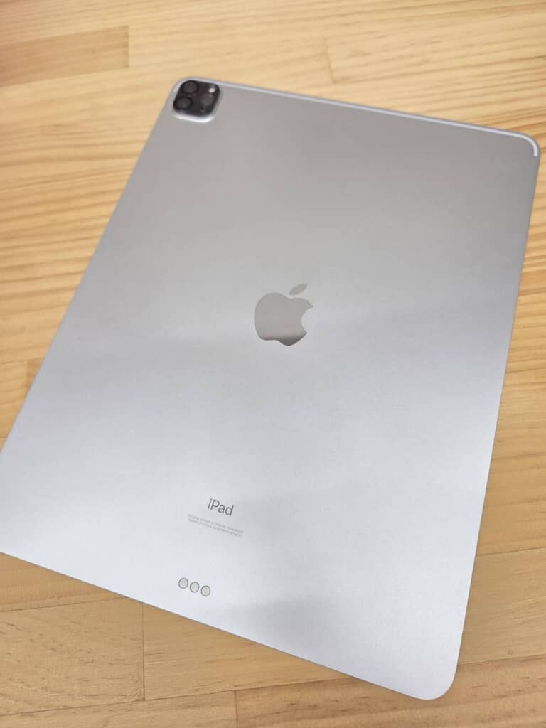 iPad Pro 12.9インチ (第4世代) Wi-Fi 1TB シルバー MXAY2J/A