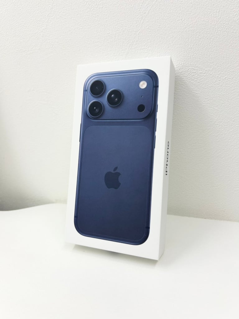 国内版SIMフリーiPhone 17 Pro 256GB ディープブルー MG874J/A
