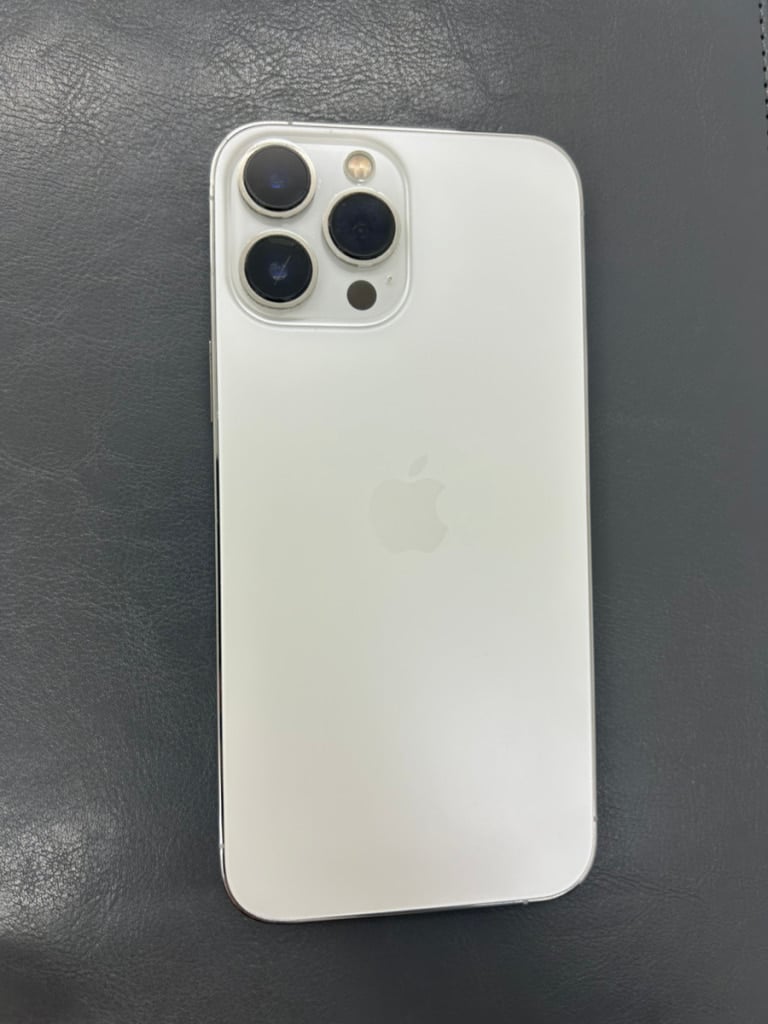 SIMロック解除(Softbank) iPhone13ProMax 256GB シルバー MLJ93J/A