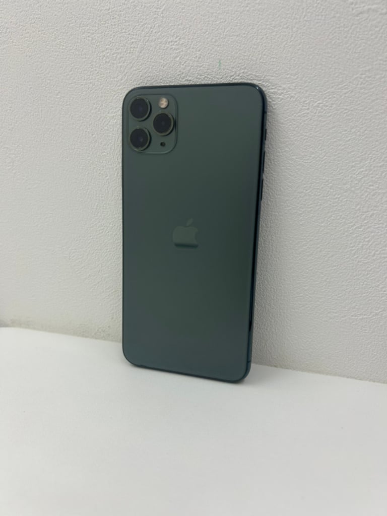 SIMロック解除(au)  iPhone11ProMAX 256GB ミッドナイトグリーン MWHM2J/A