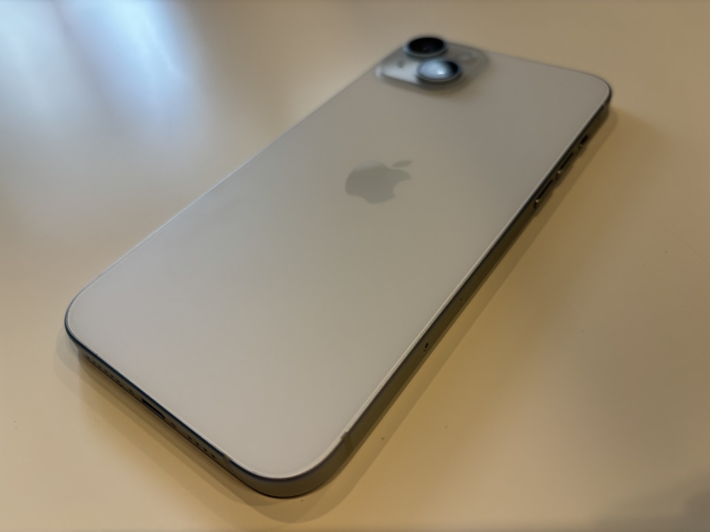 SIMロック解除(docomo)iPhone15Plus 128GB ブルー MU0D3J/A