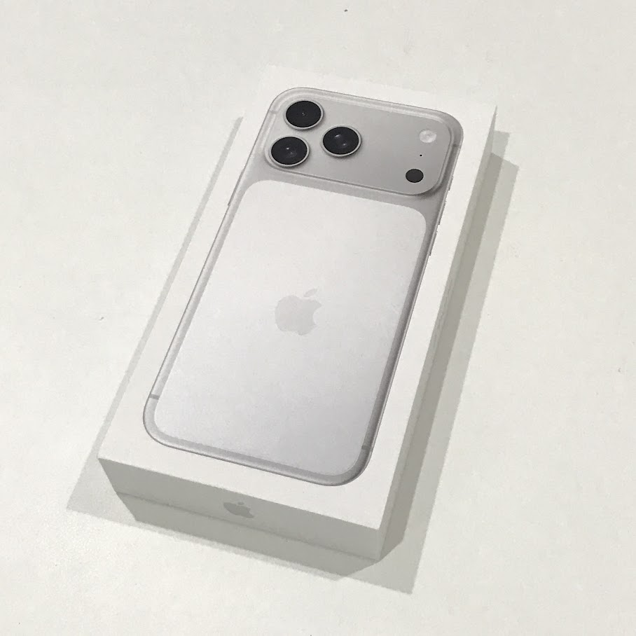 国内版SIMフリー iPhone17ProMax 512GB シルバー MFYC4J/A