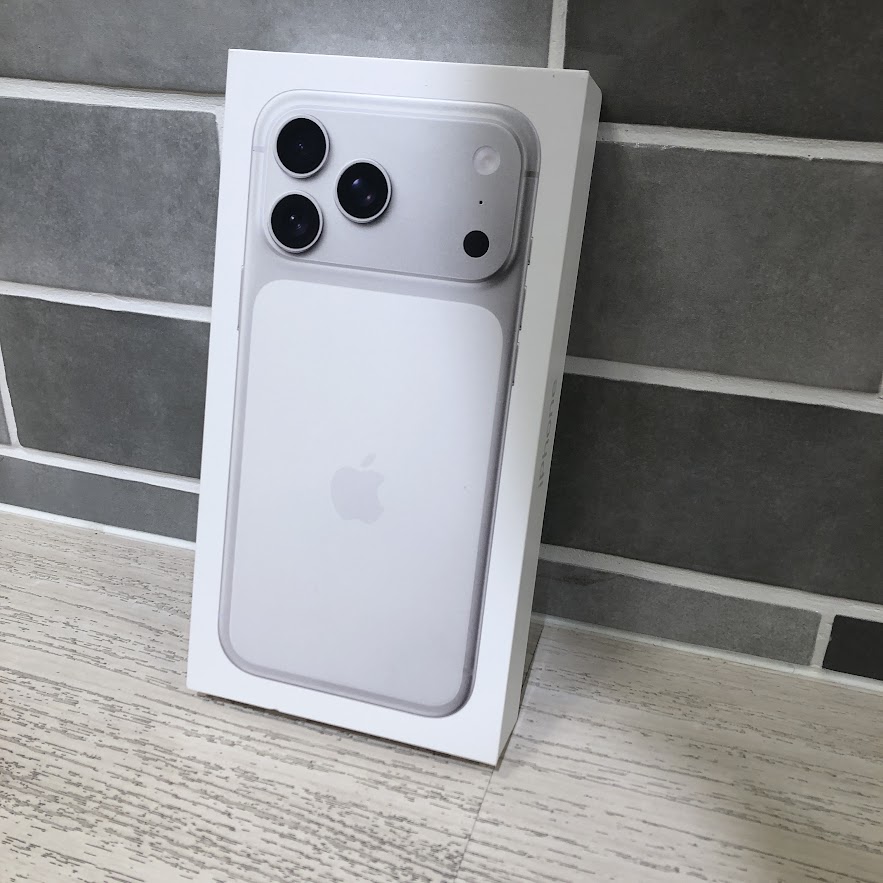 国内版SIMフリー iPhone17 Pro Max 256GB シルバー MFY84J/A
