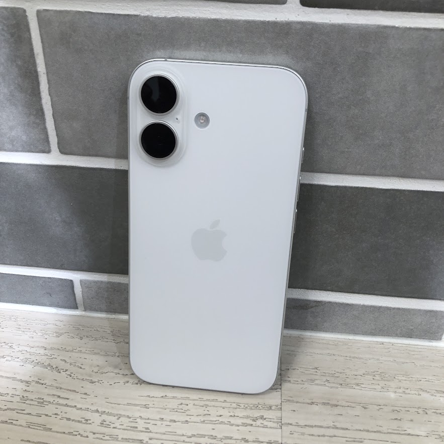 SIMロック解除(楽天モバイル) iPhone17 256GB ホワイト MG684J/A 買取実績