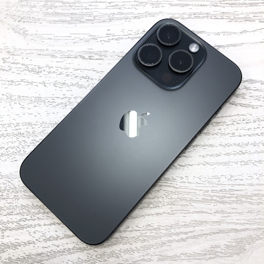 国内版SIMフリー iPhone15 Pro 256GB ブラックチタニウム MTUC3J/A