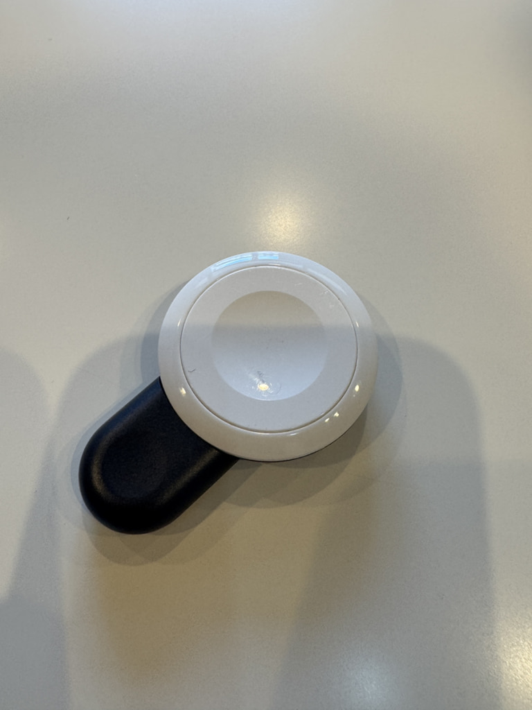 Anker A8803 USB-A Apple Watch 充電器