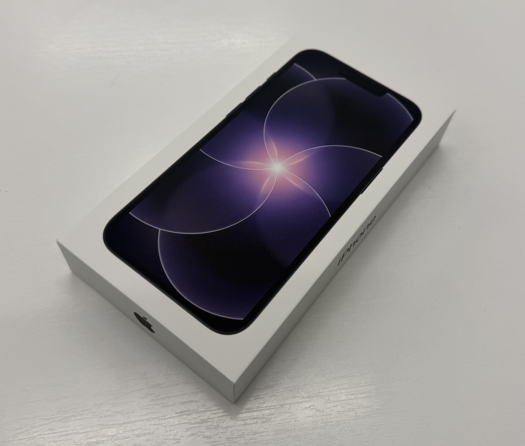 Apple iPhone17e 256GB ブラック MHRN4J/A