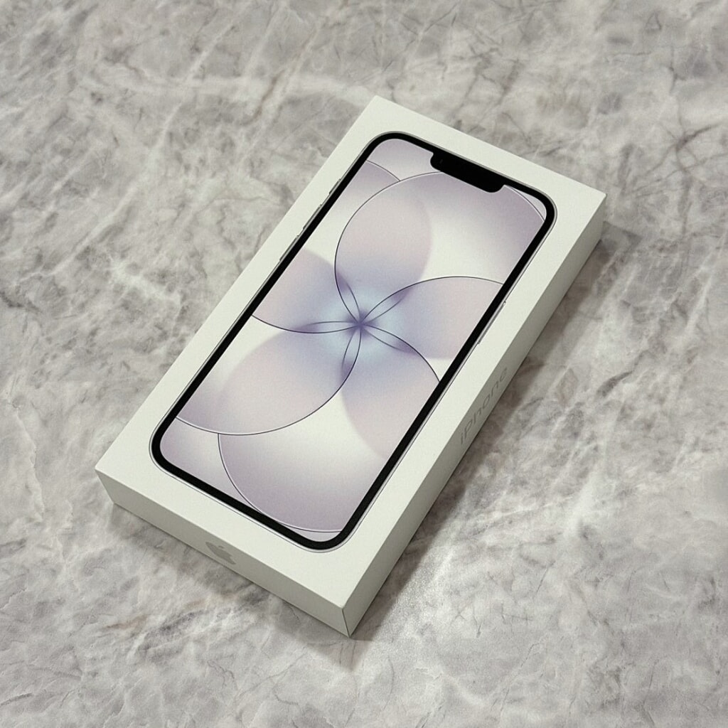 Apple iPhone17e 256GB ホワイト MHRP4J/A