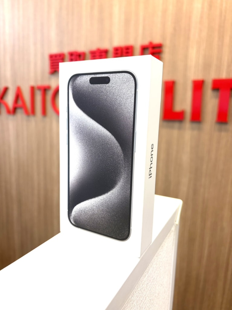 iPhone15 Pro 256GB ホワイトチタニウム MTUD3J/A