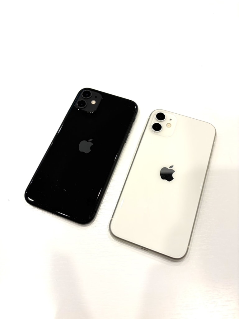 iPhone11 64GB ホワイト MWLU2J/A ブラック MWLT2J/A