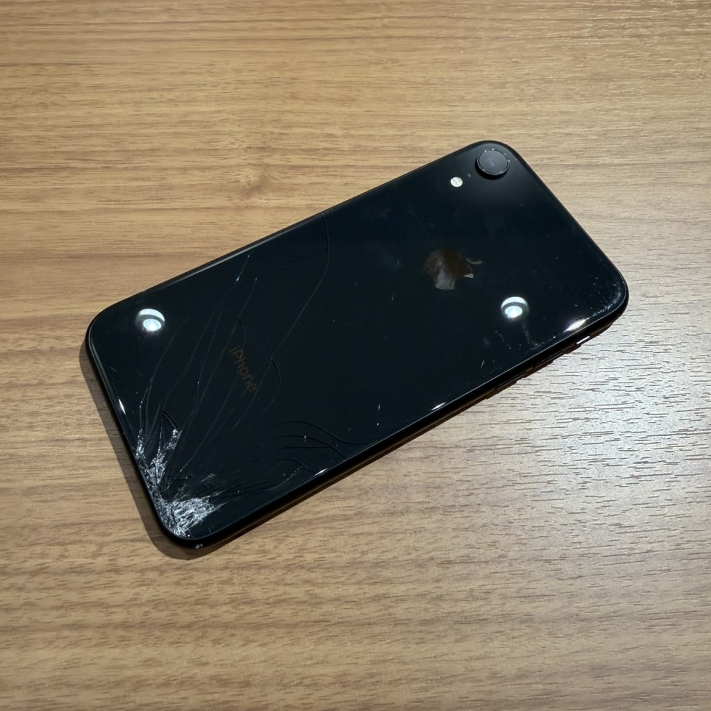 SIMロック解除(au) iPhoneXR 64GB ブラック MT002J/A