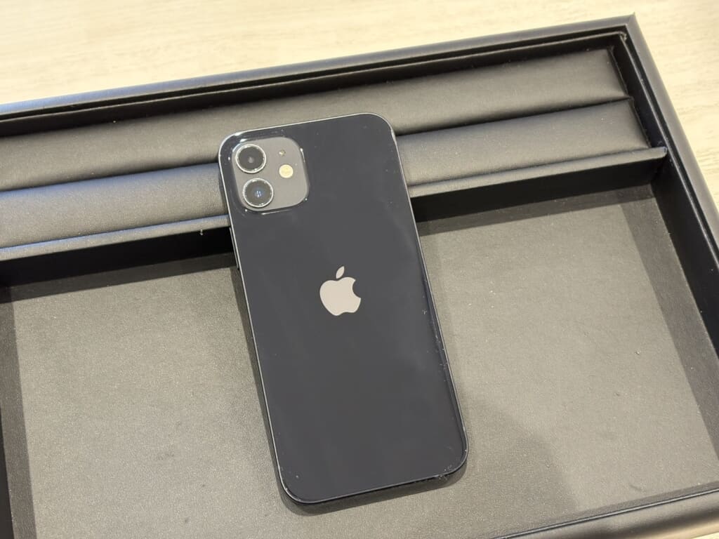 iPhone12 128GB ブラック MGHU3J/A