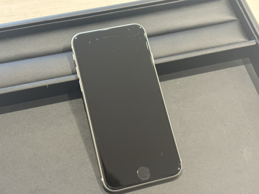 SIMロック解除(docomo) iPhoneSE3 128GB スターライト MMYG3J/A