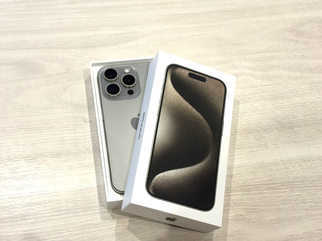 国内版SIMフリー iPhone15Pro 256GB ナチュラルチタニウム MTUF3J/A