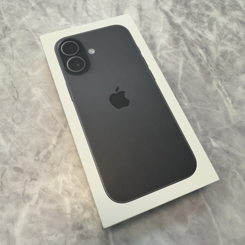 SIMロック解除(Softbank) iPhone17 256GB ブラック MG674J/A