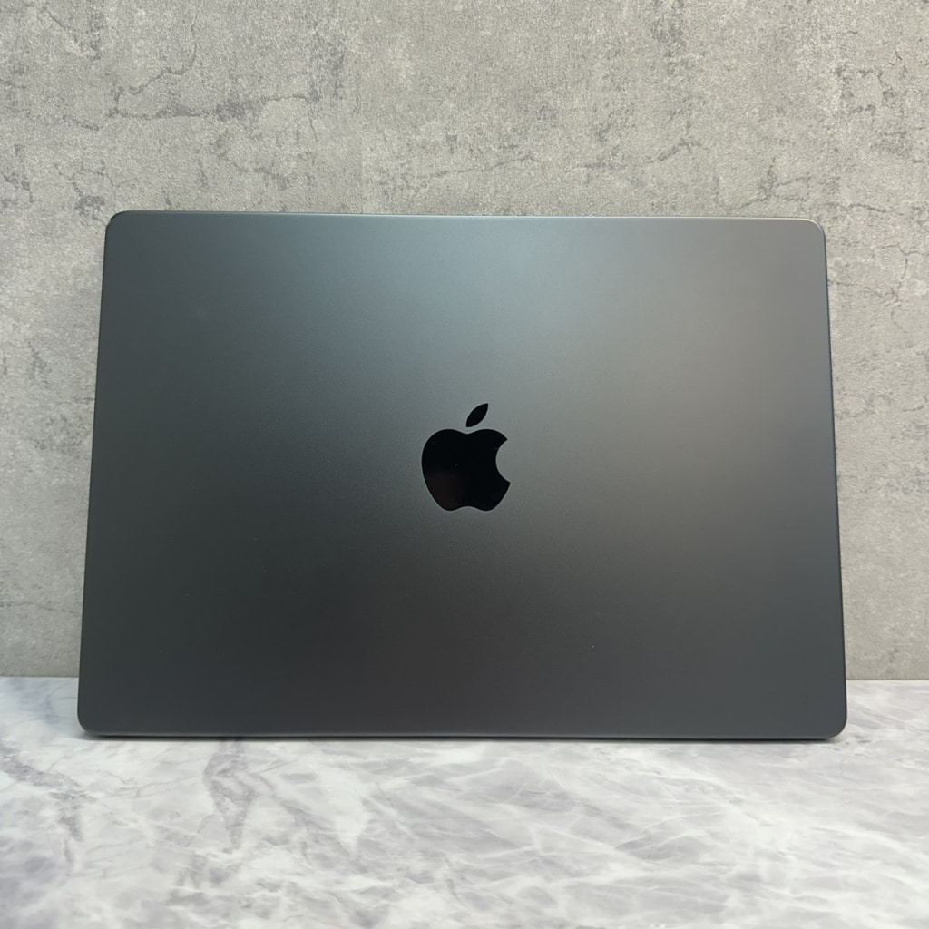 Apple Macbook Pro 14インチ 2023 M3 Pro メモリ:18GB/SSD512GB A2992