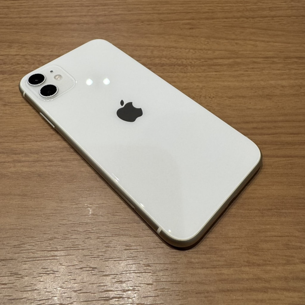 SIMロック解除(docomo) iPhone11 128GB ホワイト MWM22J/A