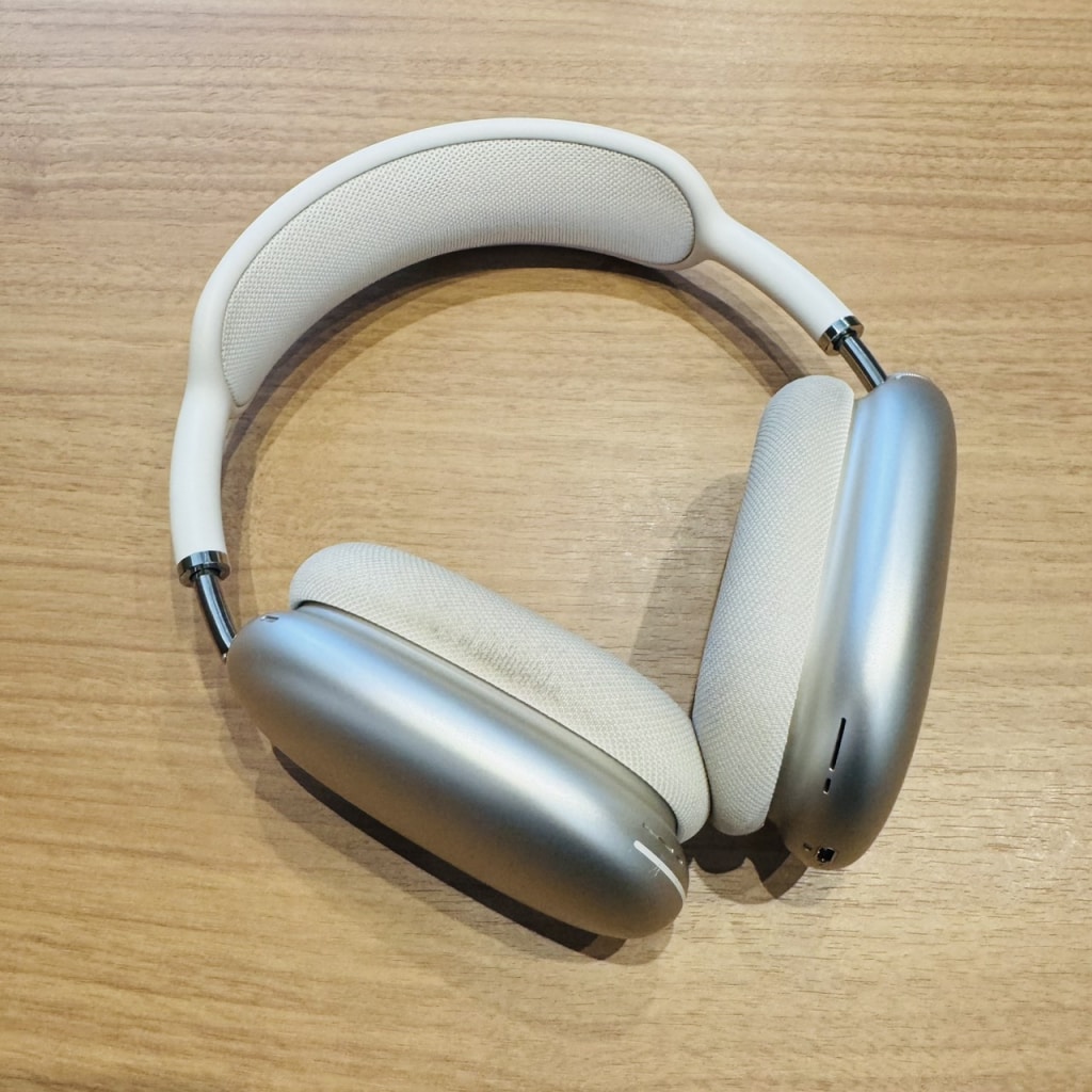 Apple AirPods Max 2 スターライト MHWL4ZA/A