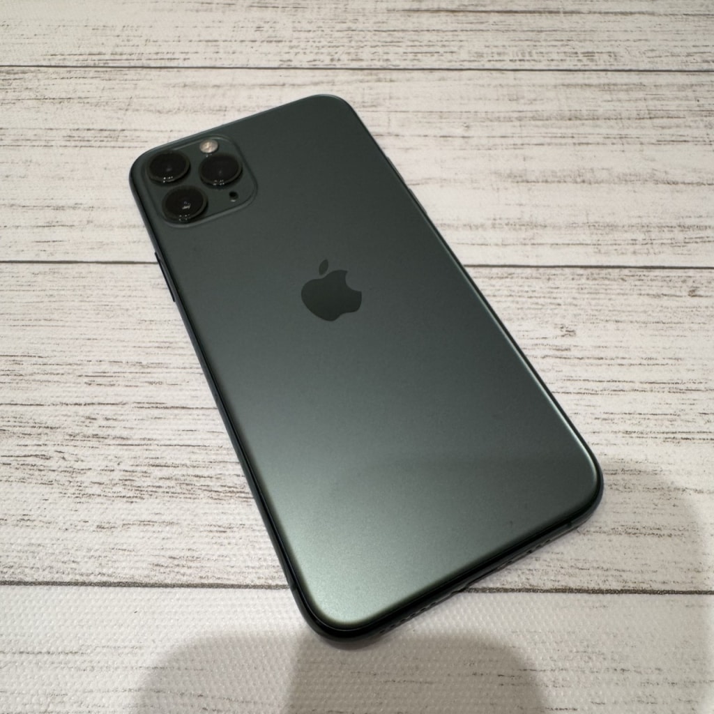 SIMロック解除(au)iPhone11Pro 256GB ミッドナイトグリーン MWCC2J/A