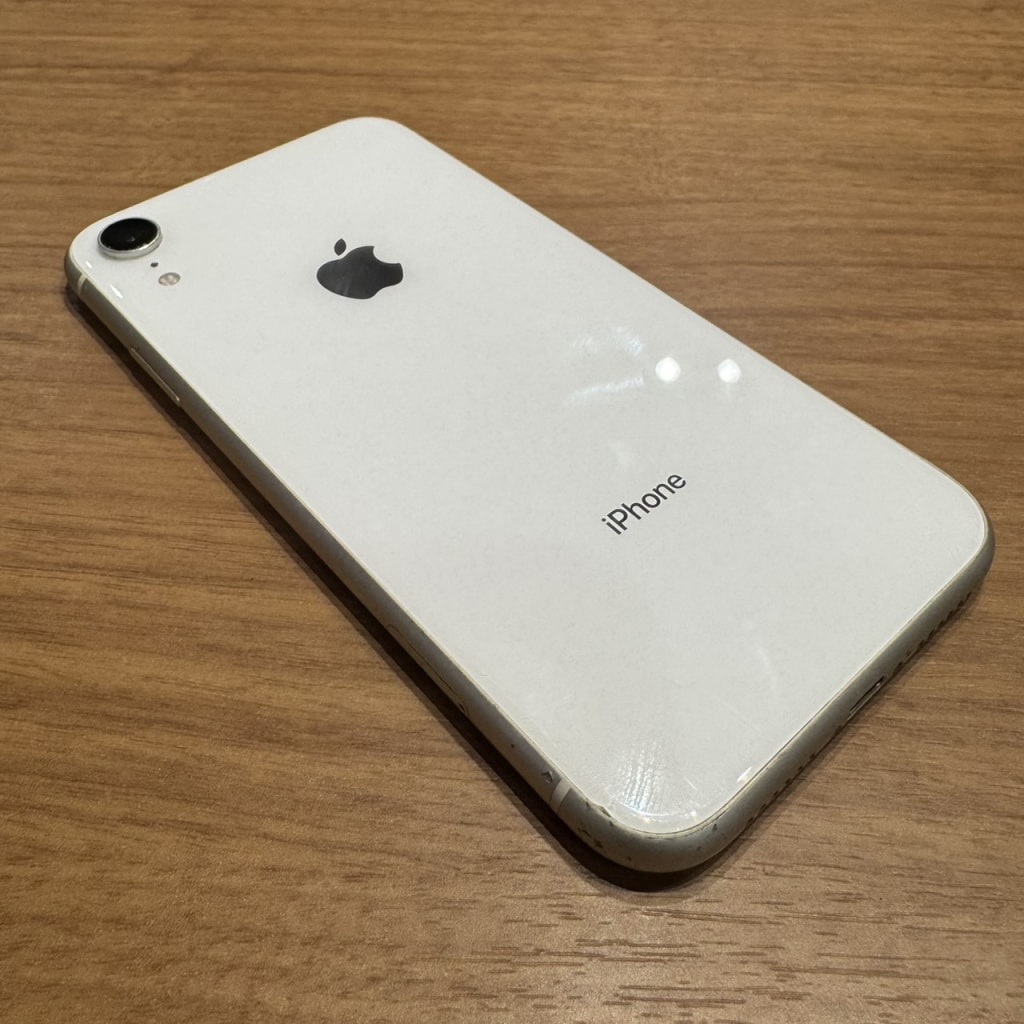 SIMロック解除(au) iPhoneXR 128GB ホワイト MT0J2J/A