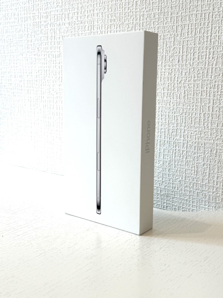 iPhone Air 256GB クラウドホワイト MG284J/A