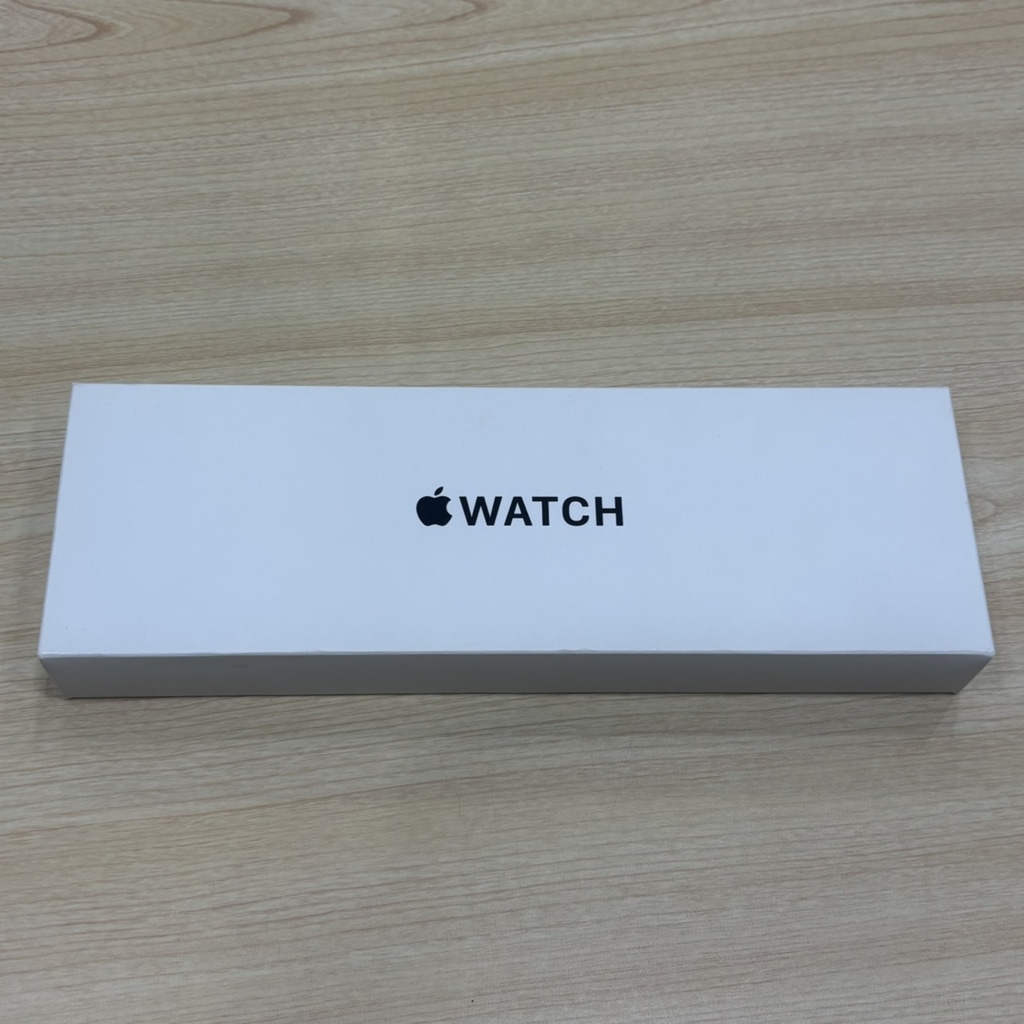 AppleWatchSE 第2世代 GPSモデル 40mm スターライトスポーツバンド MR9U3J/A