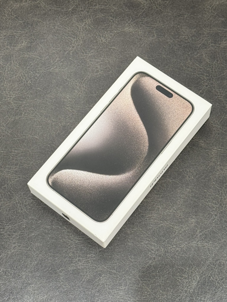 Apple iPhone15 Pro Max 256GB ナチュラルチタニウム MU6R3J/A