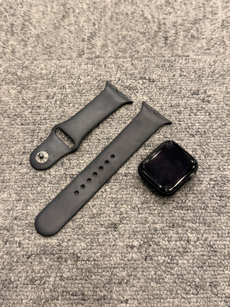 Apple Watch SE2 40mm GPS ミッドナイト MNJT3J/A