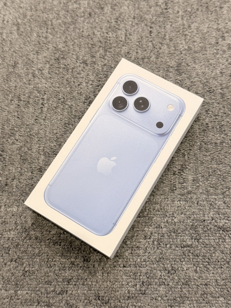 Apple iPhone18 Pro 512GB グレイシャー MJRE4J/A