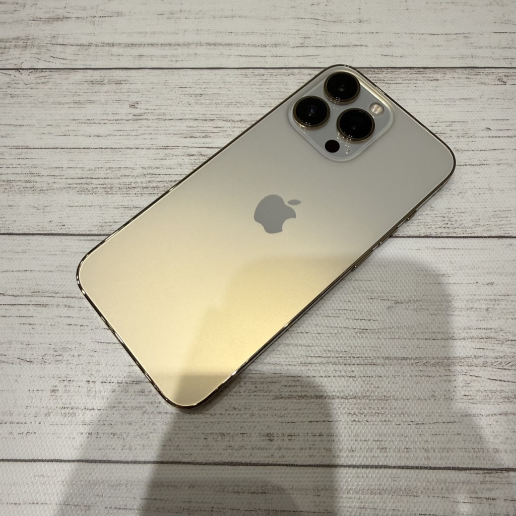 SIMロック解除(docomo) iPhone13 Pro 256GB ゴールド MLUQ3J/A