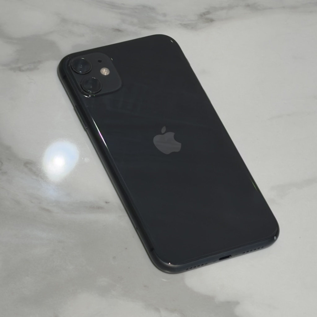 国内版SIMフリー iPhone11 64GB ブラック MWLT2J/A