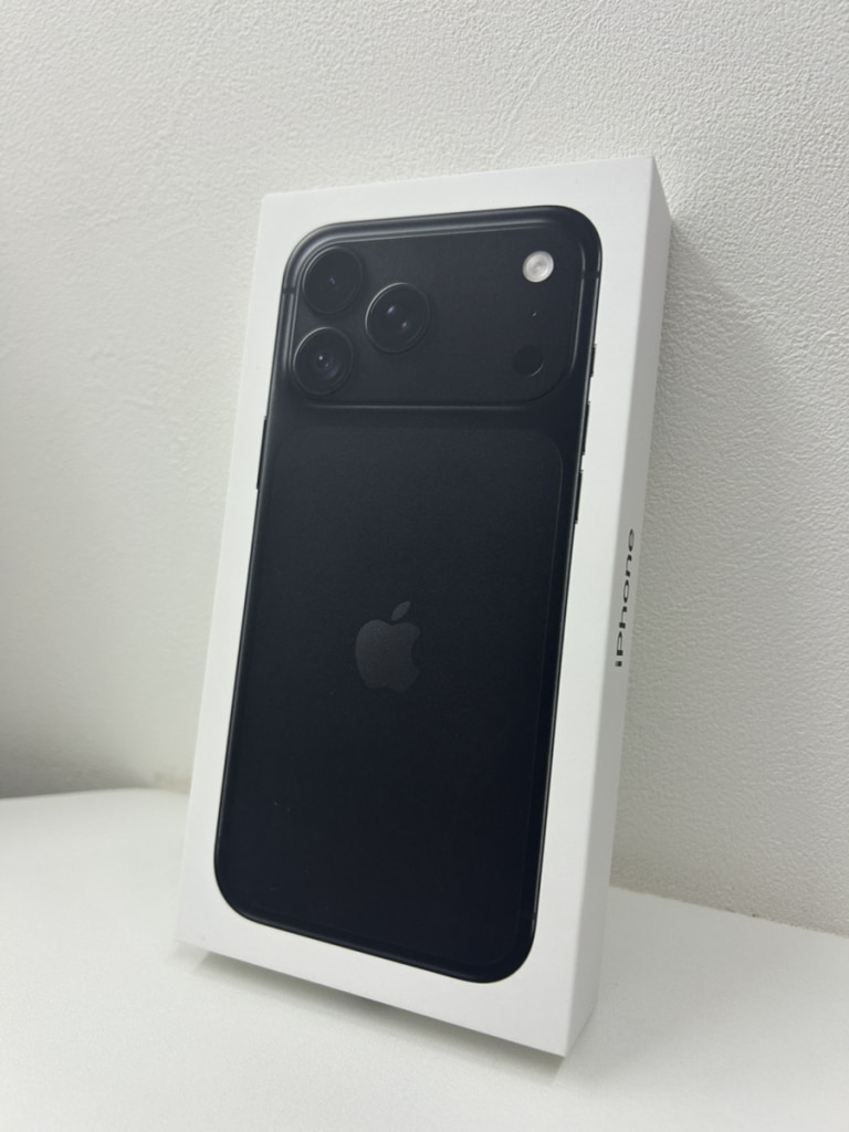 国内版SIMフリー iPhone18 Pro Max 512GB ブラック MJX94J/A